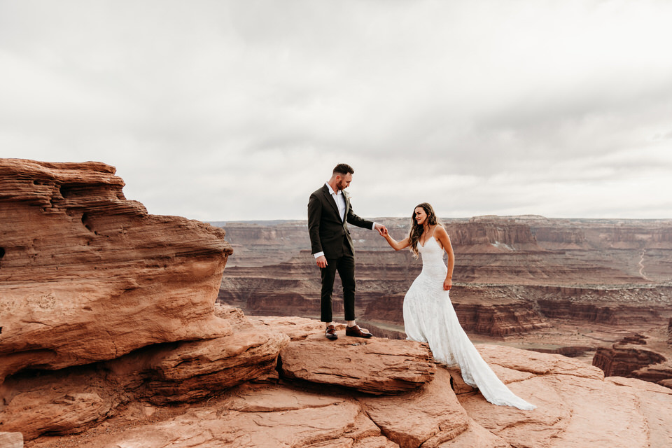 Moab elopement photographer