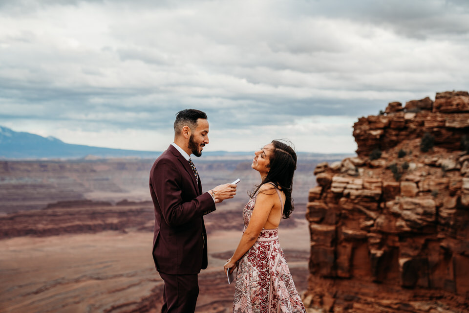 Moab-elopement-Utah35