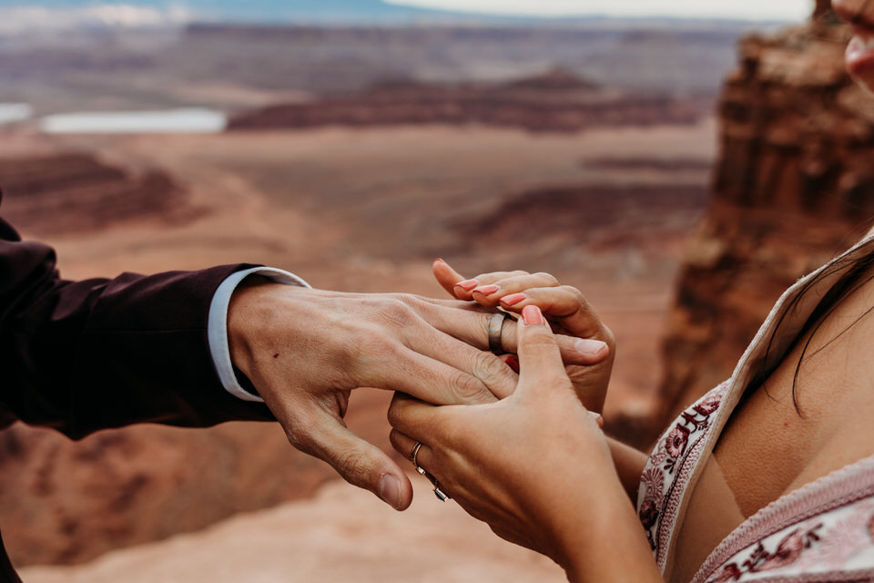 Moab-elopement-Utah44