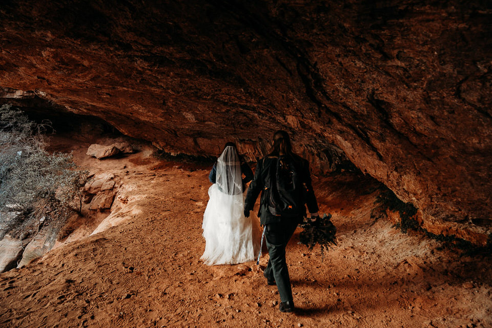 Zion adventure elopement photographer