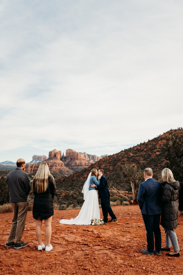 Cathedral Rock elopement ceremony in Sedona, Arizona