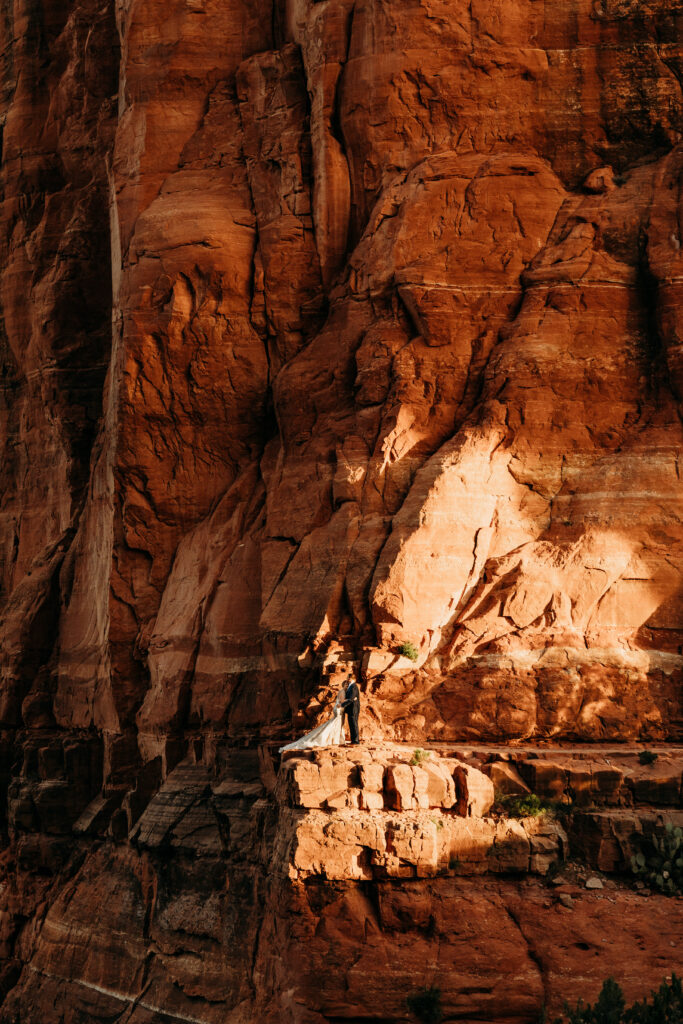 Karen Castor Photography, an elopement photographer who specializes in Sedona weddings, shares the best wedding venues in Sedona.