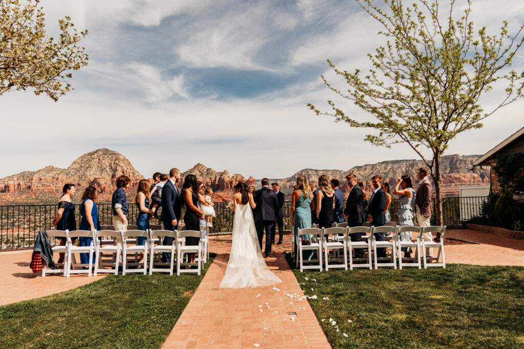 Karen Castor Photography, an elopement photographer who specializes in Sedona weddings, shares the best wedding venues in Sedona.