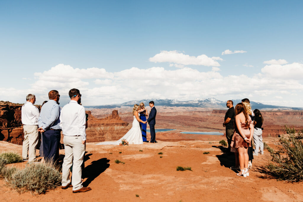 Karen Castor Photography, an elopement photographer who specializes in Sedona weddings, shares the best wedding venues in Sedona.