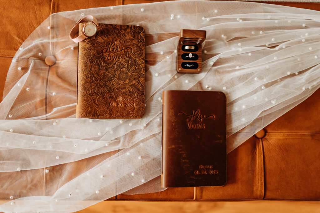 Allison + Thomas' Sedona Small Wedding was captured by Arizona-based elopement photographer, Karen Castor Photography.