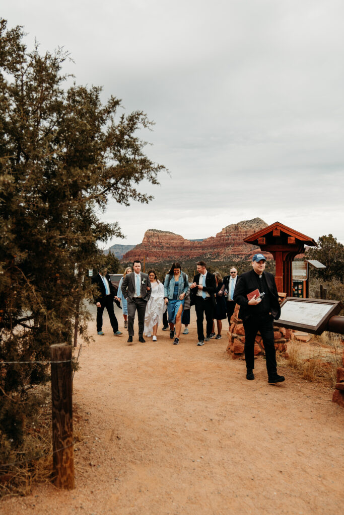 Allison + Thomas' Sedona Small Wedding was captured by Arizona-based elopement photographer, Karen Castor Photography.