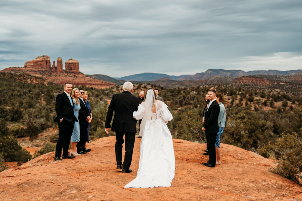 Allison + Thomas' Sedona Small Wedding was captured by Arizona-based elopement photographer, Karen Castor Photography.