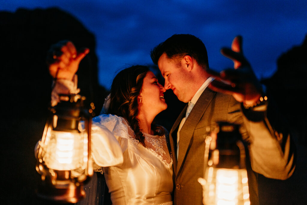 Allison + Thomas' Sedona Small Wedding was captured by Arizona-based elopement photographer, Karen Castor Photography.