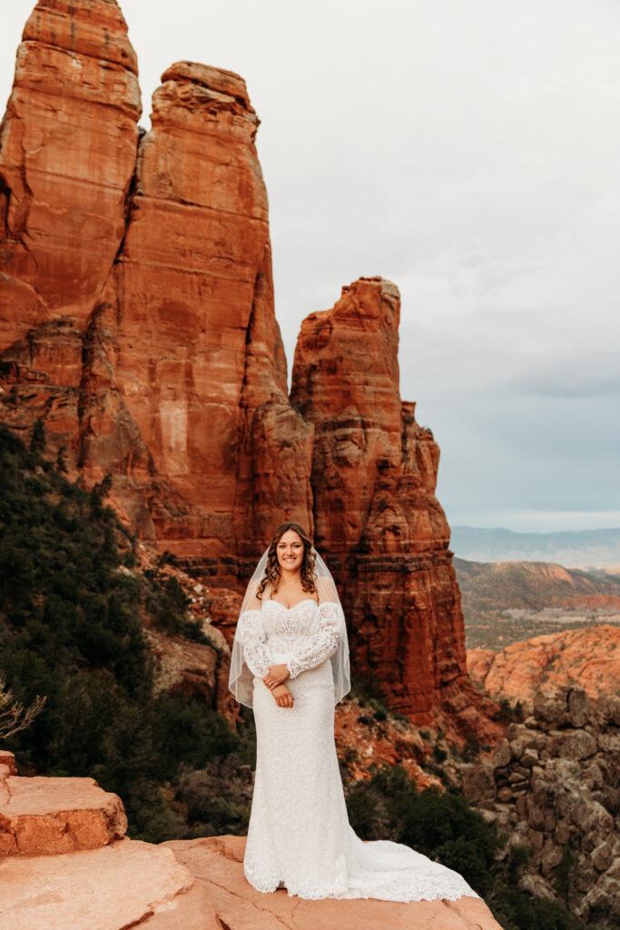 Allison + Thomas' Sedona Small Wedding was captured by Arizona-based elopement photographer, Karen Castor Photography.