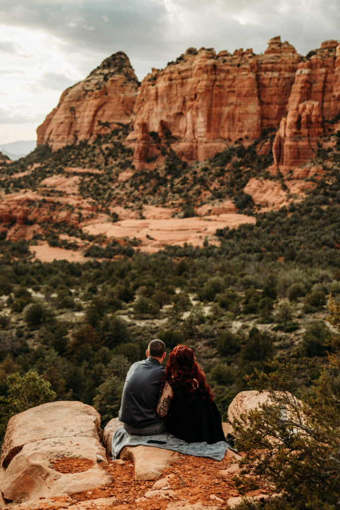 Ashley + Chad's Sedona Off-Roading Elopement was captured at sunset by Arizona-based elopement photographer, Karen Castor Photography.