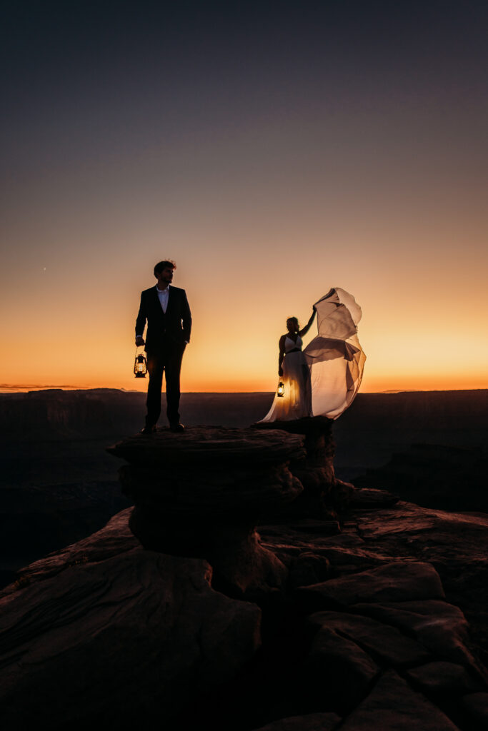 A Deadhorse Point elopement with a relaxed evening timeline, vineyard portraits, and an intimate sunset ceremony overlooking the canyon.