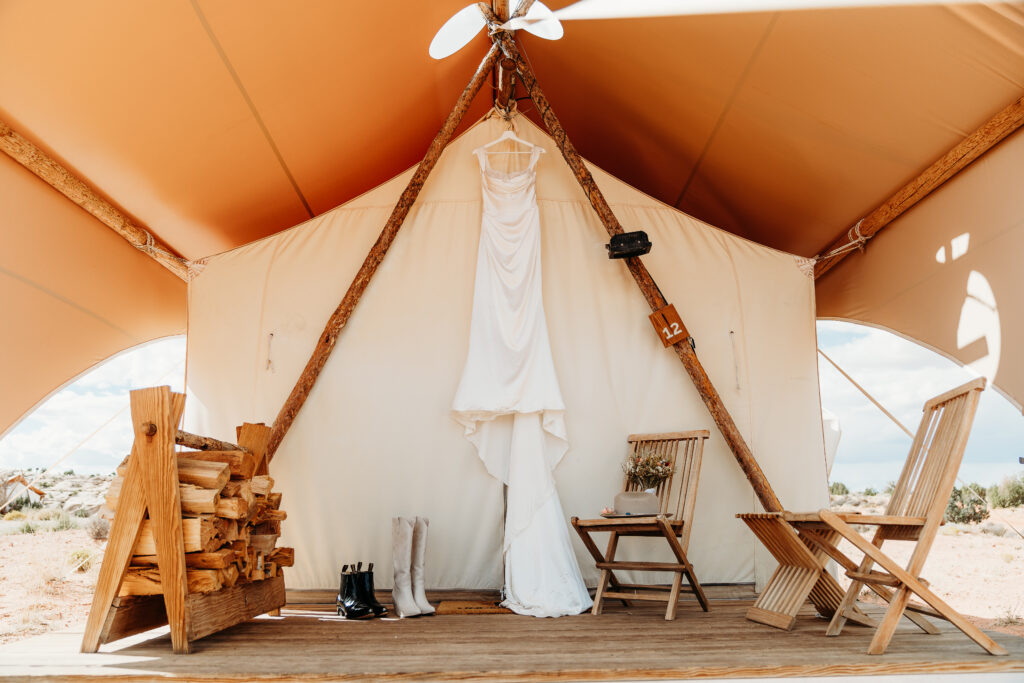 An off-road Sedona elopement adventure centered on connection, flexibility, and a stress free wedding day.